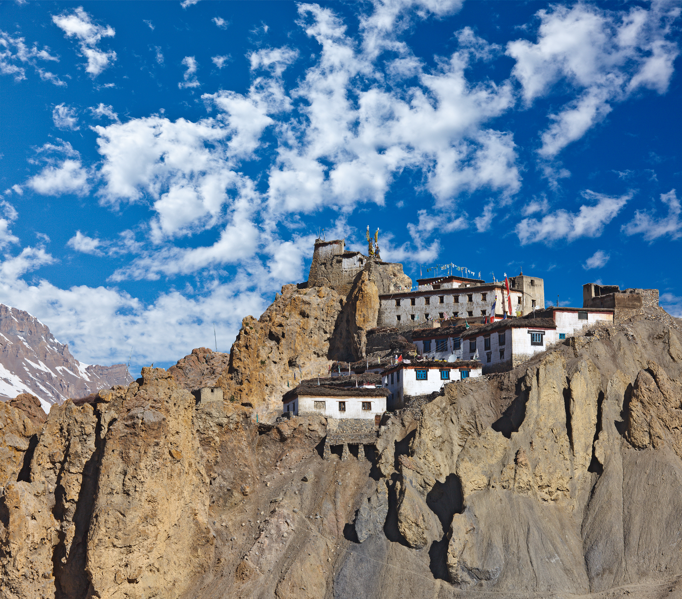 https://d3r8gwkgo0io6y.cloudfront.net/upload/Diskit Monastery'.jpg